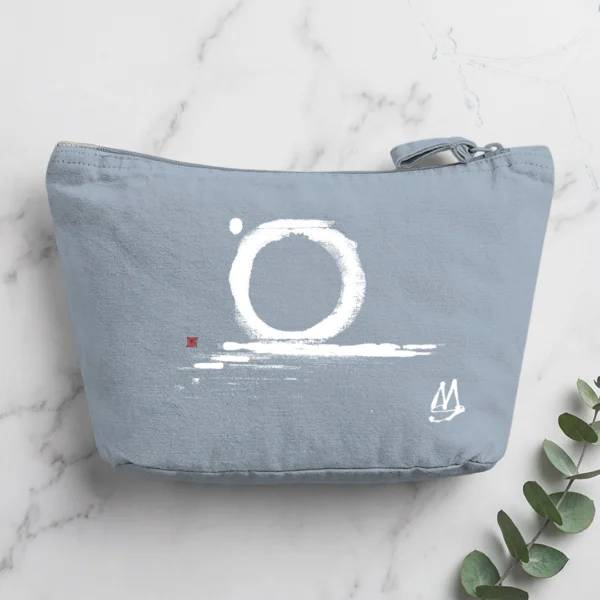 Calligraphy Vanity Pouch Moon-Lull in blue